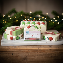 Jabón natural elaborado a mano en frío con diamantes rosas y perlas negras