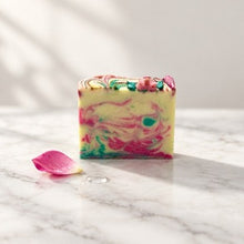 Odds &amp; Ends ~ Jabón en barra de leche de cabra elaborado en frío y hecho a mano