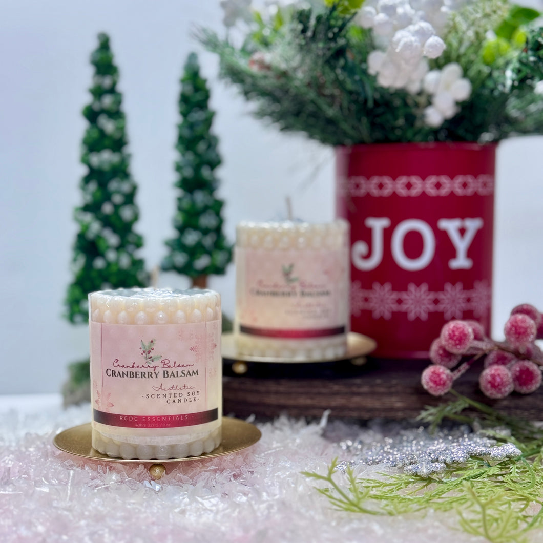 Cranberry Woods ~ Aesthetic Bubble Pillar Soy Candle/Round Golden Plate