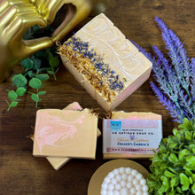 (SOLO QUEDA 1) Willow &amp; Wisteria ~ Jabón natural elaborado a mano en frío