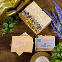 (SOLO QUEDA 1) Willow &amp; Wisteria ~ Jabón natural elaborado a mano en frío