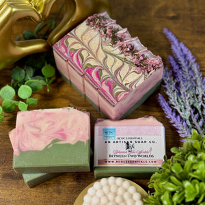 (SOLO QUEDA 1) Willow &amp; Wisteria ~ Jabón natural elaborado a mano en frío