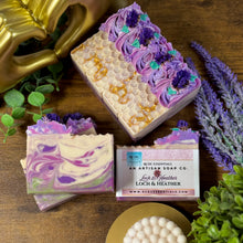 (SOLO QUEDA 1) Willow &amp; Wisteria ~ Jabón natural elaborado a mano en frío